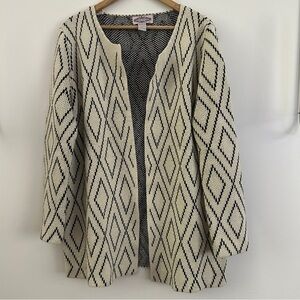 Women’s Oliver Geometric Cream and Black Hygge-style Cardigan Sweater XL